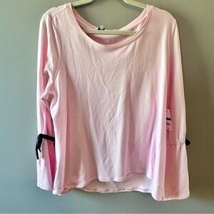 Crown & Ivy Women’s XL Knit Top Pink Bell Sleeve Blue Bows New